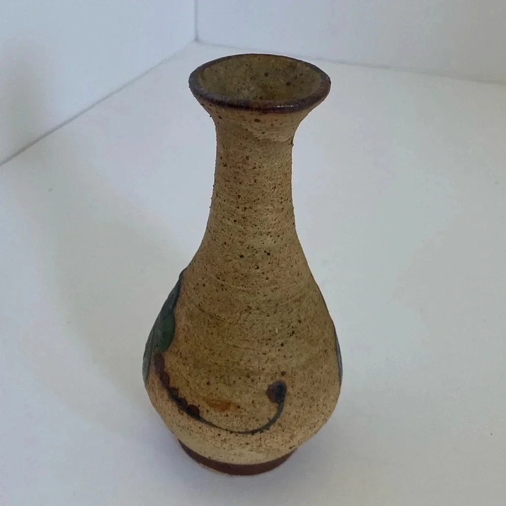 ❤️ Small ceramic Vase with flower design